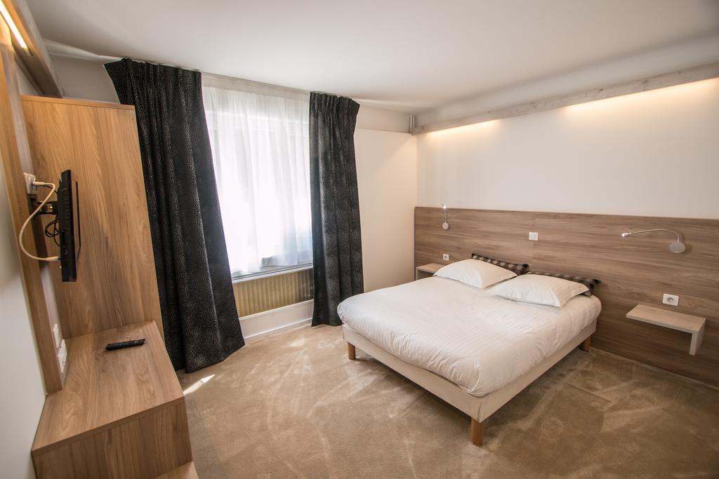 Hotel Les Voyageurs Modane Quarto foto